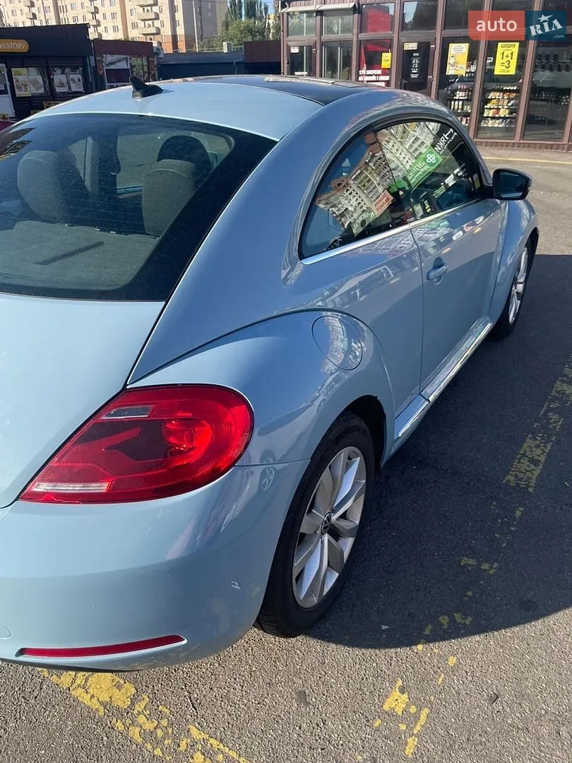 2012 Volkswagen Beetle - мініатюра 3