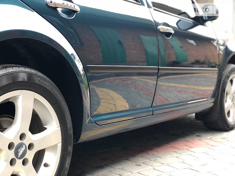 Седан Volkswagen Bora 2006 в Киеве