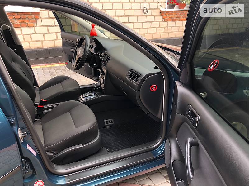 Седан Volkswagen Bora 2006 в Киеве