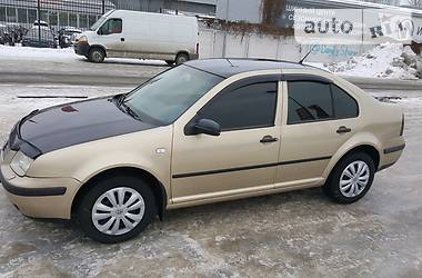 Седан Volkswagen Bora 2003 в Киеве