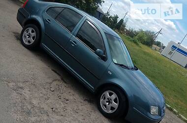 Седан Volkswagen Bora 2002 в Березному