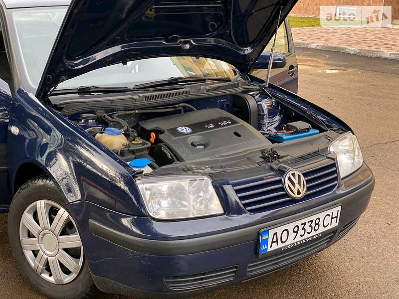 Седан Volkswagen Bora 2002 в Мукачевому