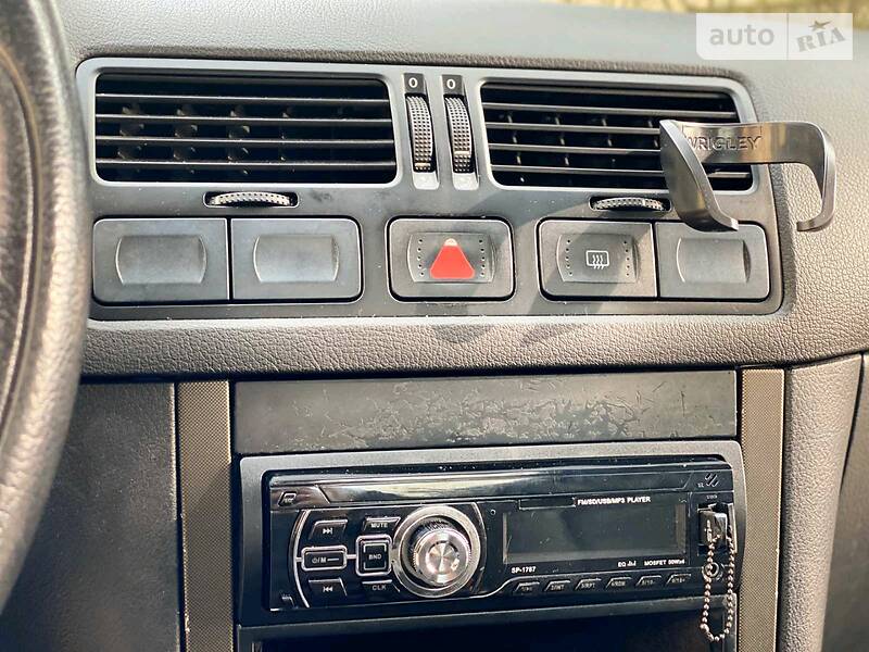 Седан Volkswagen Bora 2002 в Мукачевому