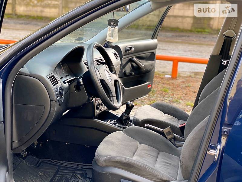 Седан Volkswagen Bora 2002 в Мукачевому