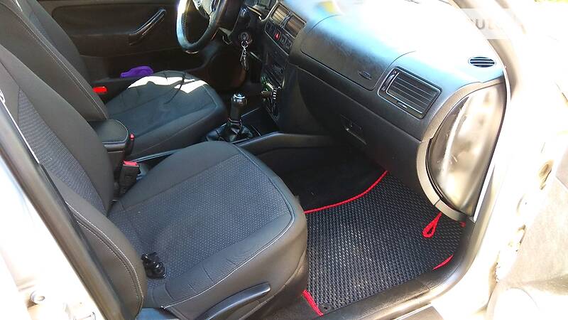 Седан Volkswagen Bora 1999 в Львові