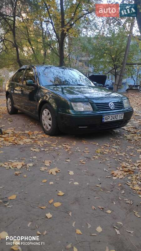 Седан Volkswagen Bora 1999 в Запорожье