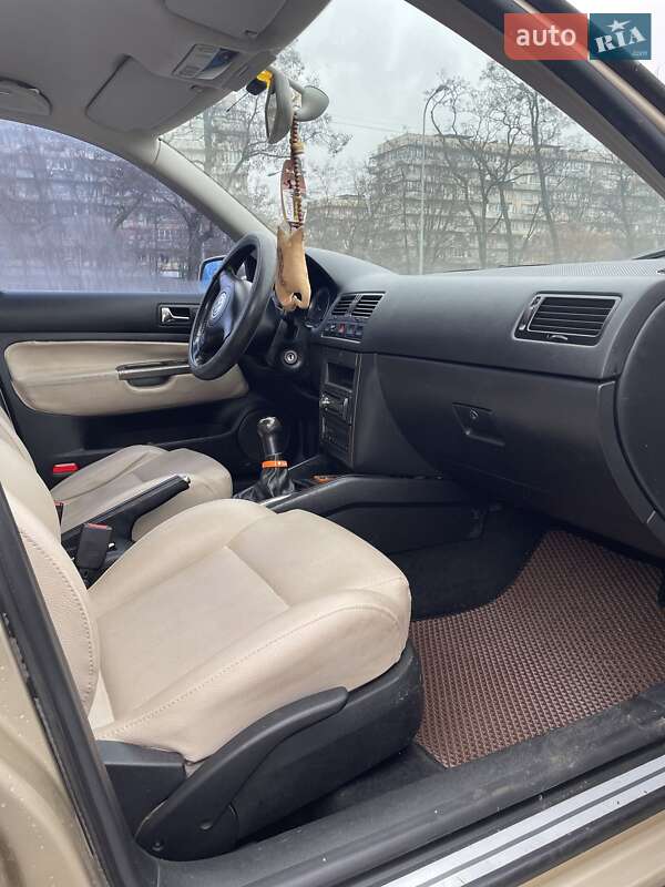 Седан Volkswagen Bora 2001 в Києві