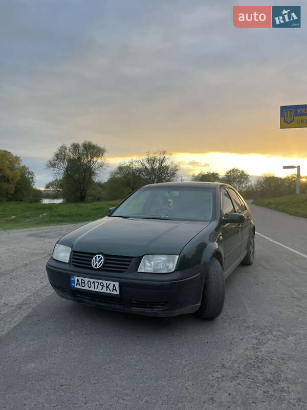 Седан Volkswagen Bora 1999 в Ямполі фото 2 Седан Volkswagen Bora 1999 в Ямполі