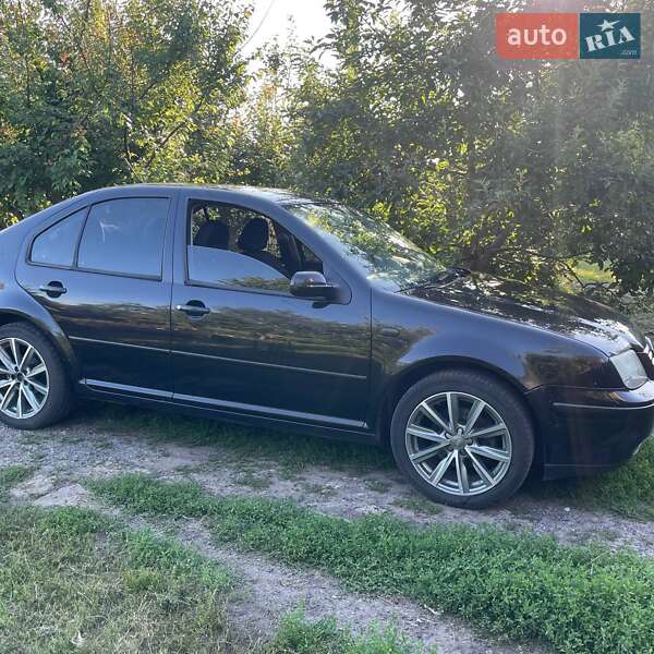 Седан Volkswagen Bora 2000 в Охтирці