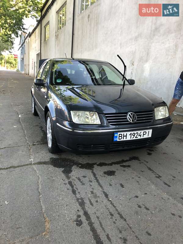 Седан Volkswagen Bora 2002 в Одесі