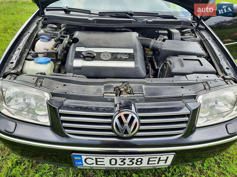 Седан Volkswagen Bora 2003 в Чернівцях