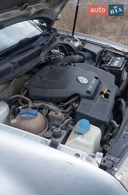 Седан Volkswagen Bora 1998 в 