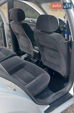 Седан Volkswagen Bora 1998 в 