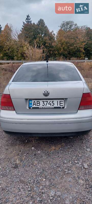 Седан Volkswagen Bora 1998 в Гайсине
