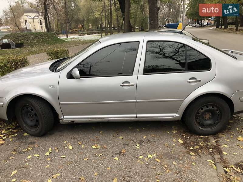 Седан Volkswagen Bora 2001 в Запорожье