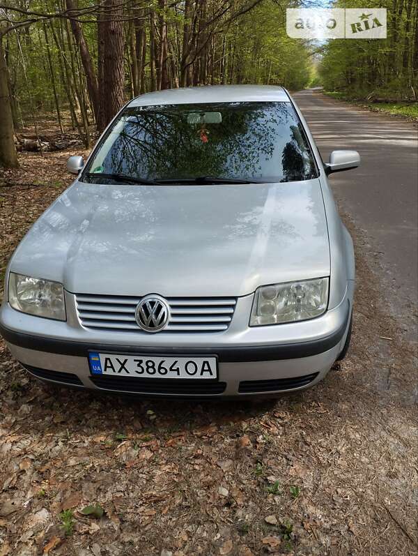 Седан Volkswagen Bora 1999 в Волчанске
