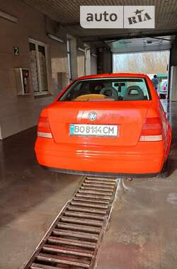 Седан Volkswagen Bora 1999 в Чорткові
