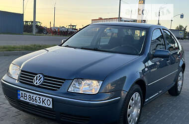 Седан Volkswagen Bora 2004 в Вінниці