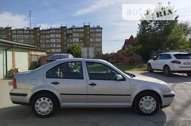 Седан Volkswagen Bora 1999 в Ужгороде