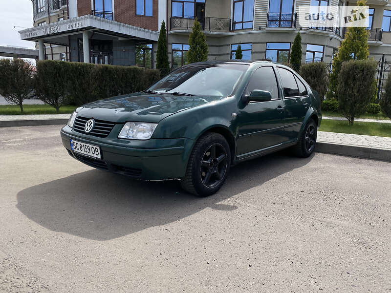 Седан Volkswagen Bora 1999 в Червонограде