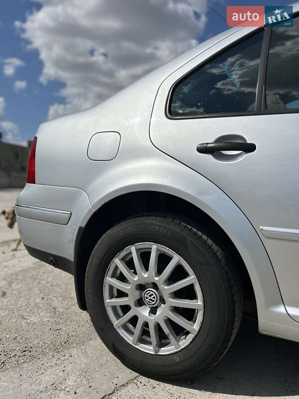 Седан Volkswagen Bora 2002 в Борисполі