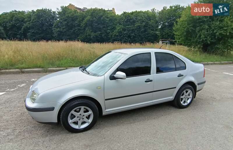 Седан Volkswagen Bora 2000 в Івано-Франківську