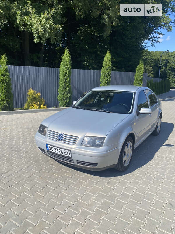 Седан Volkswagen Bora 1999 в Тернополі