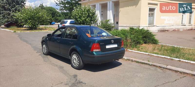 Седан Volkswagen Bora 2003 в Черноморске