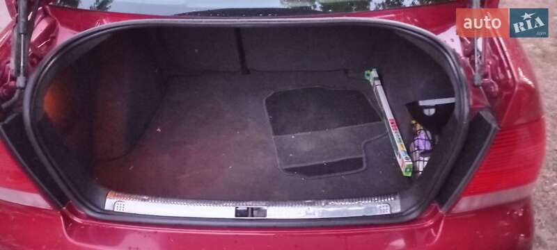 Седан Volkswagen Bora 1999 в Чернигове