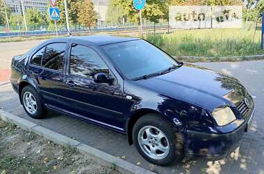 Седан Volkswagen Bora 2005 в Киеве