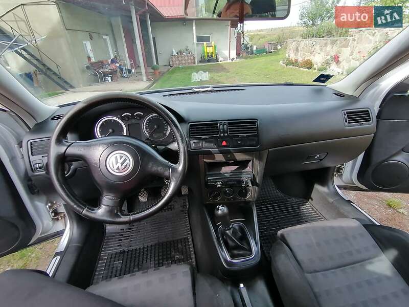 Седан Volkswagen Bora 2003 в Бучаче
