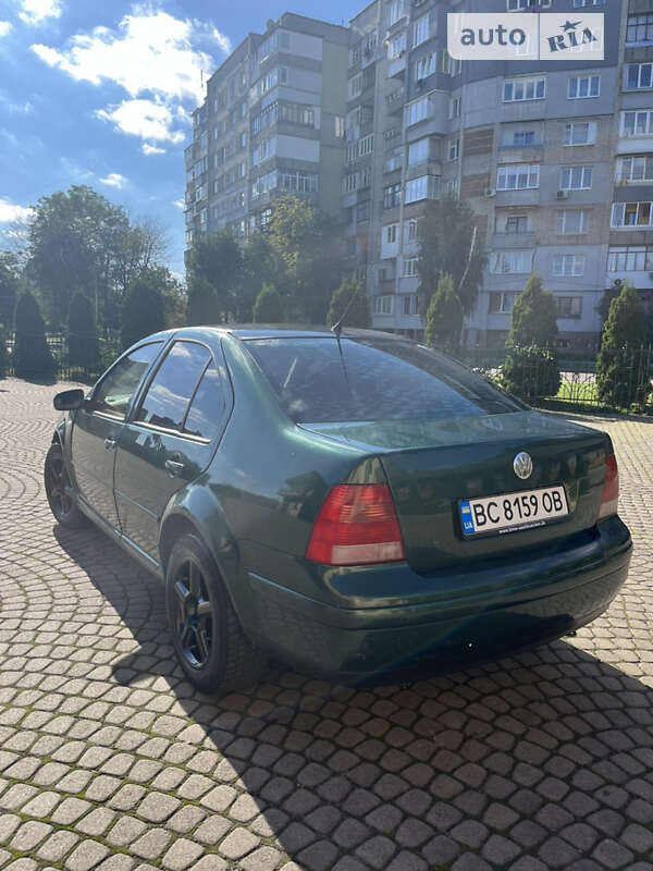 Седан Volkswagen Bora 1999 в Червонограде