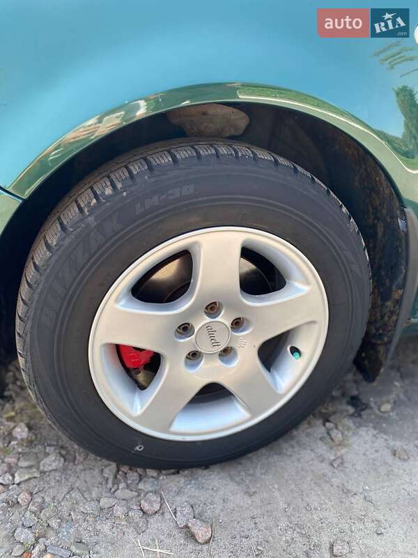 Седан Volkswagen Bora 1999 в Любомлі