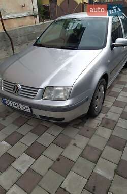 Седан Volkswagen Bora 2001 в Чернівцях