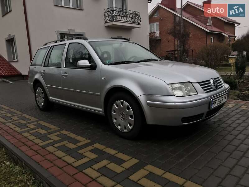 Універсал Volkswagen Bora 2000 в Рівному