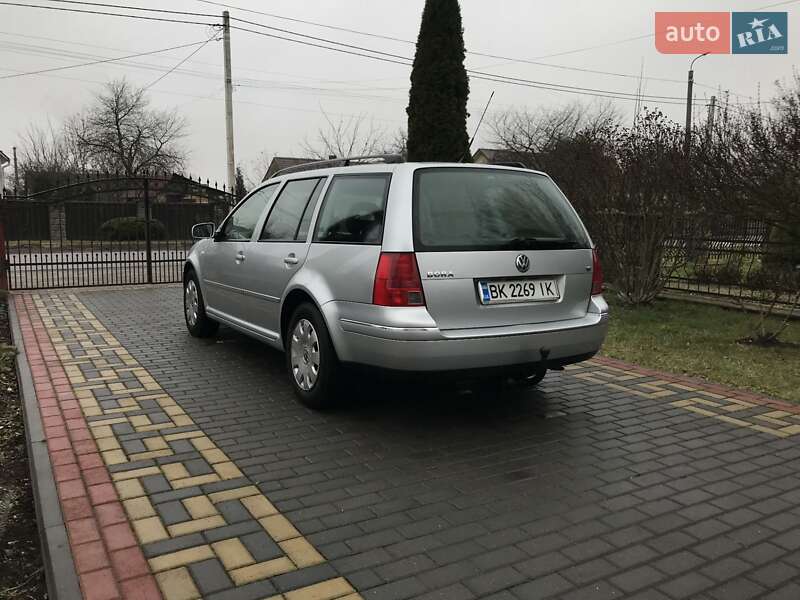 Універсал Volkswagen Bora 2000 в Рівному