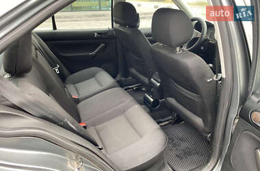 Седан Volkswagen Bora 2003 в 