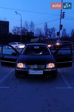 Седан Volkswagen Bora 2002 в Киеве