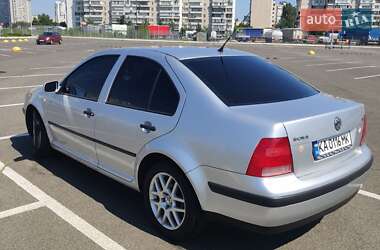 Седан Volkswagen Bora 2001 в Києві