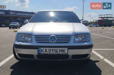 Седан Volkswagen Bora 2001 в Києві