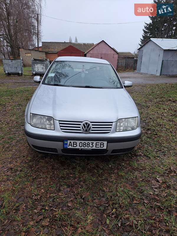 Volkswagen Bora 2001