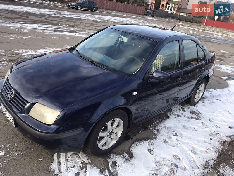 Седан Volkswagen Bora 2000 в Луцке