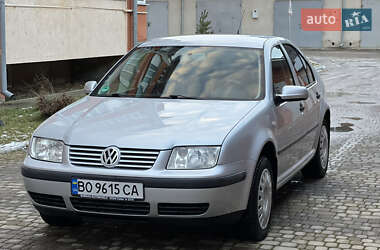 Седан Volkswagen Bora 2001 в Чорткове