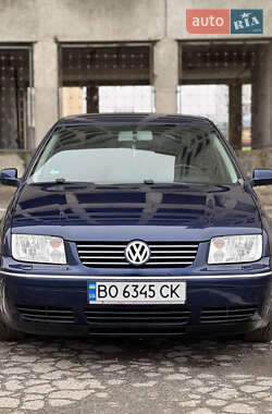 Седан Volkswagen Bora 2004 в Тернополе