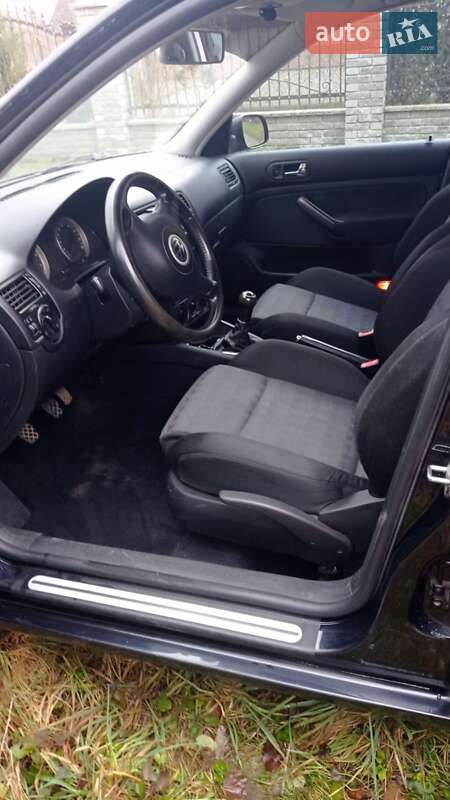 Универсал Volkswagen Bora 2002 в Калуше