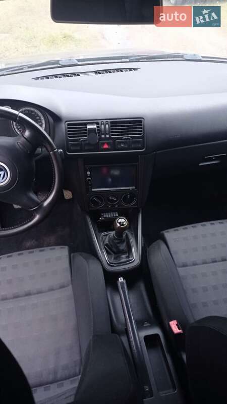 Универсал Volkswagen Bora 2002 в Калуше