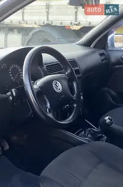 Volkswagen Bora 2000