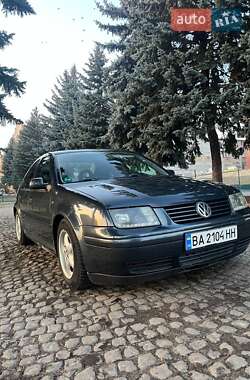 Седан Volkswagen Bora 1999 в Кропивницком