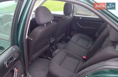 Седан Volkswagen Bora 2000 в 