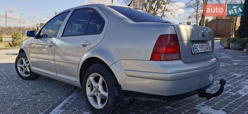 Седан Volkswagen Bora 2000 в Львове